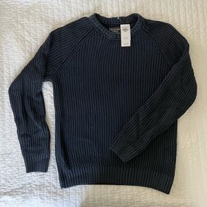Abercrombie & Fitch sweater